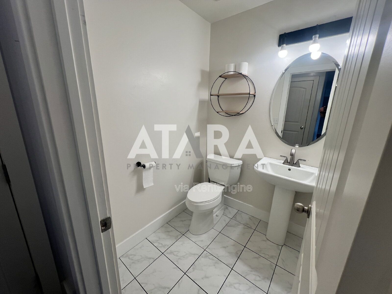 Stunning 6-Bedroom Home with Breathtaking Utah Lake & Mountain Views In Saratoga Springs property image