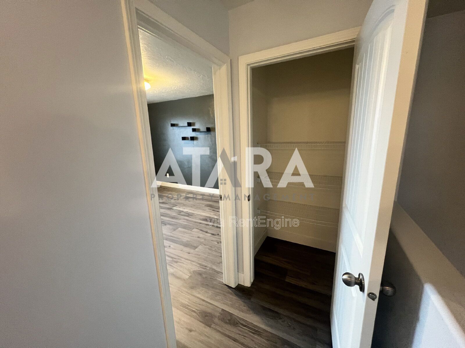 Stunning 6-Bedroom Home with Breathtaking Utah Lake & Mountain Views In Saratoga Springs property image