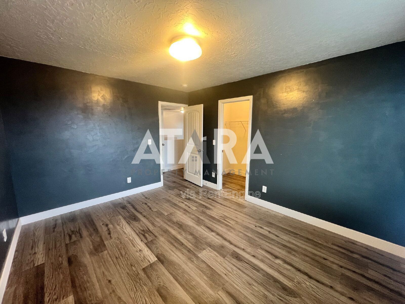 Stunning 6-Bedroom Home with Breathtaking Utah Lake & Mountain Views In Saratoga Springs property image