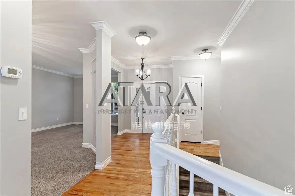 Beautiful 3 Bedroom, 2 Bath with Formal Living and  2-Car Garage – Farmington Foothills property image