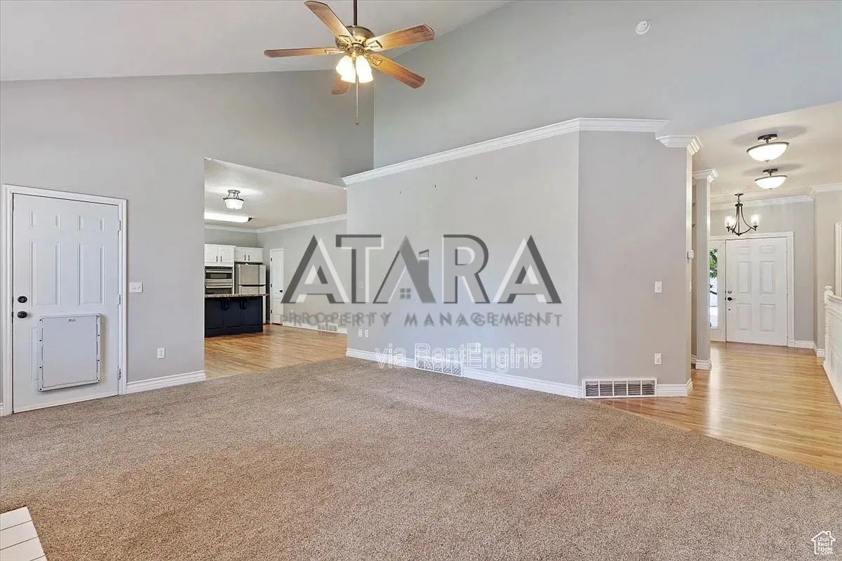 Beautiful 3 Bedroom, 2 Bath with Formal Living and  2-Car Garage – Farmington Foothills property image