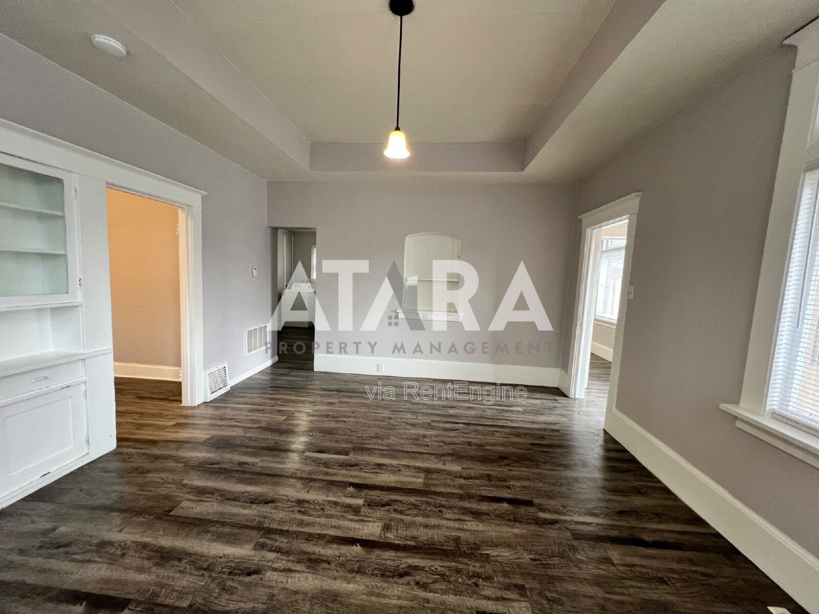 Spacious 3 Bed / 2 Bath Main-Floor Apartment in a 1907 Historic Building – Marmalade District property image