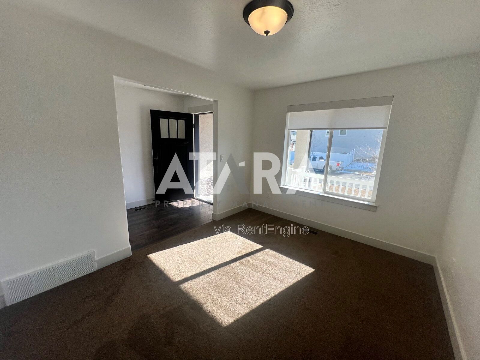 Beautiful 4 Bedroom Home for Rent With SOLAR PANELS– Saratoga Springs property image