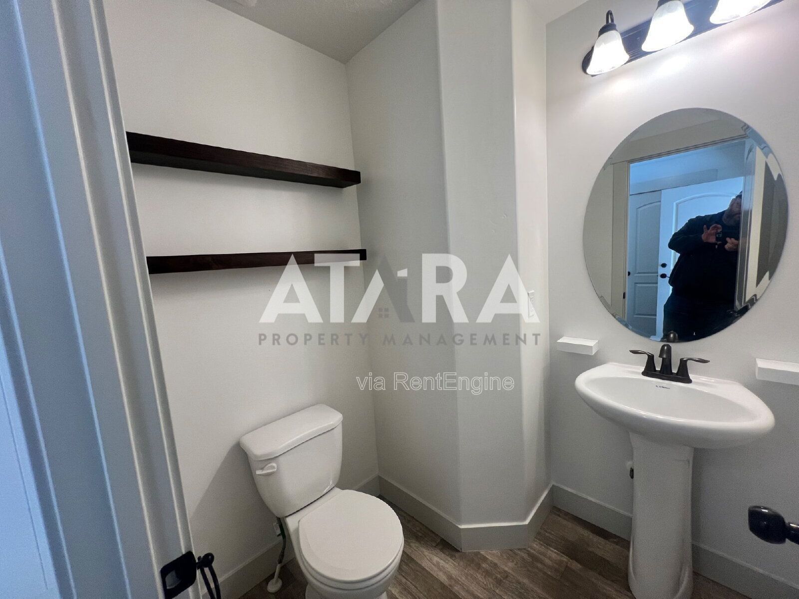 Beautiful 4 Bedroom Home for Rent With SOLAR PANELS– Saratoga Springs property image