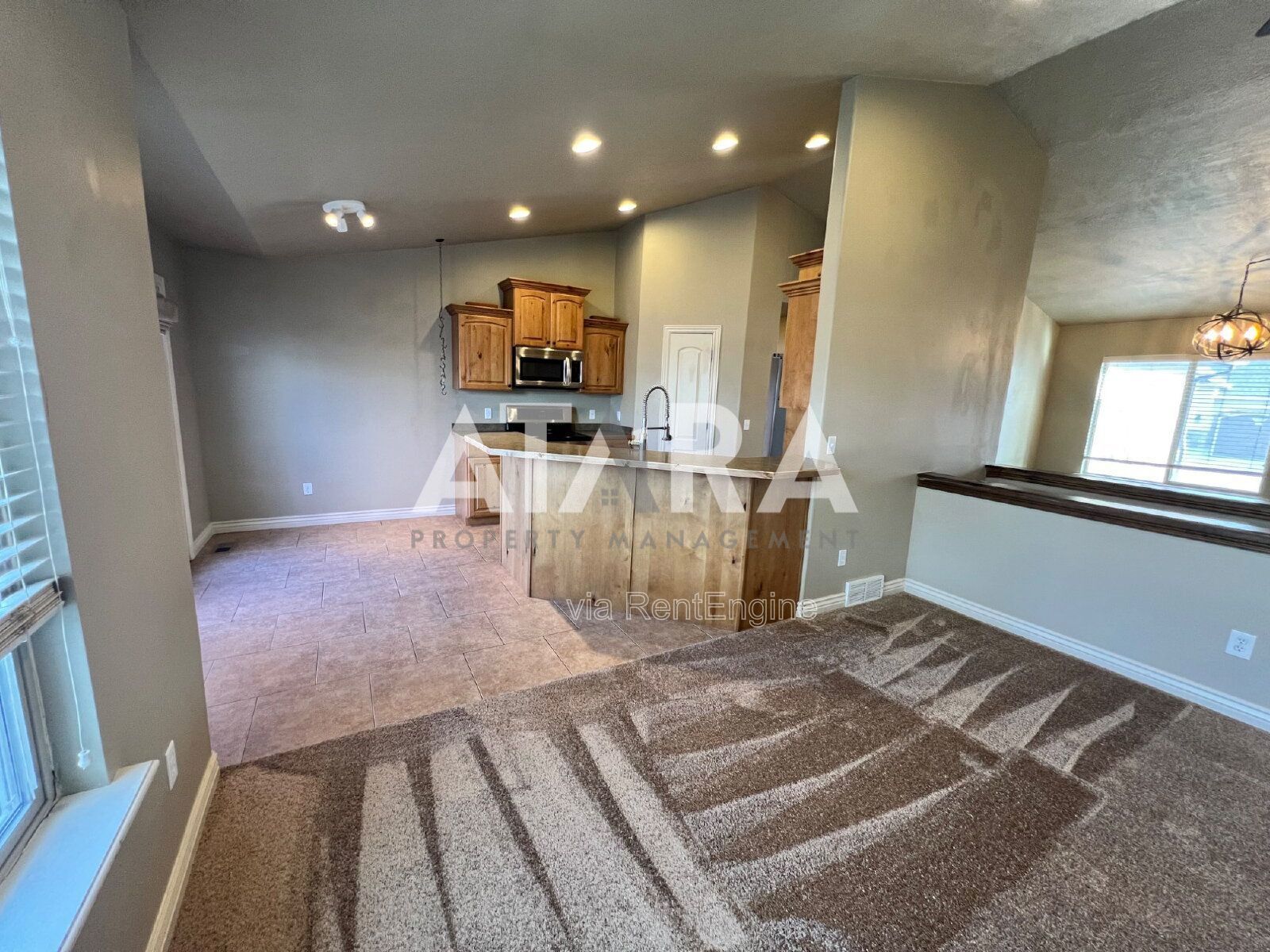 Spacious 5 Bedroom Home in West Daybreak property image