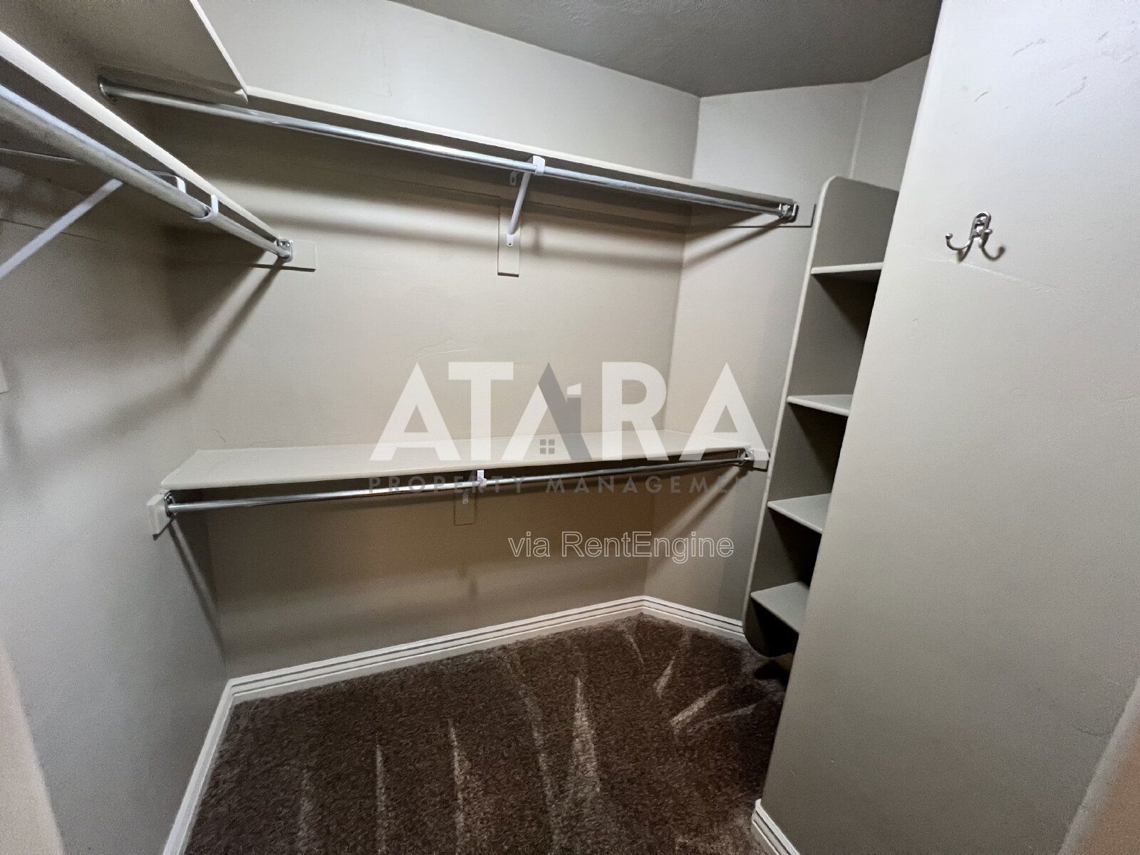 Spacious 5 Bedroom Home in West Daybreak property image