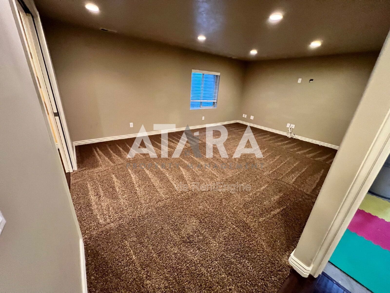 Spacious 5 Bedroom Home in West Daybreak property image