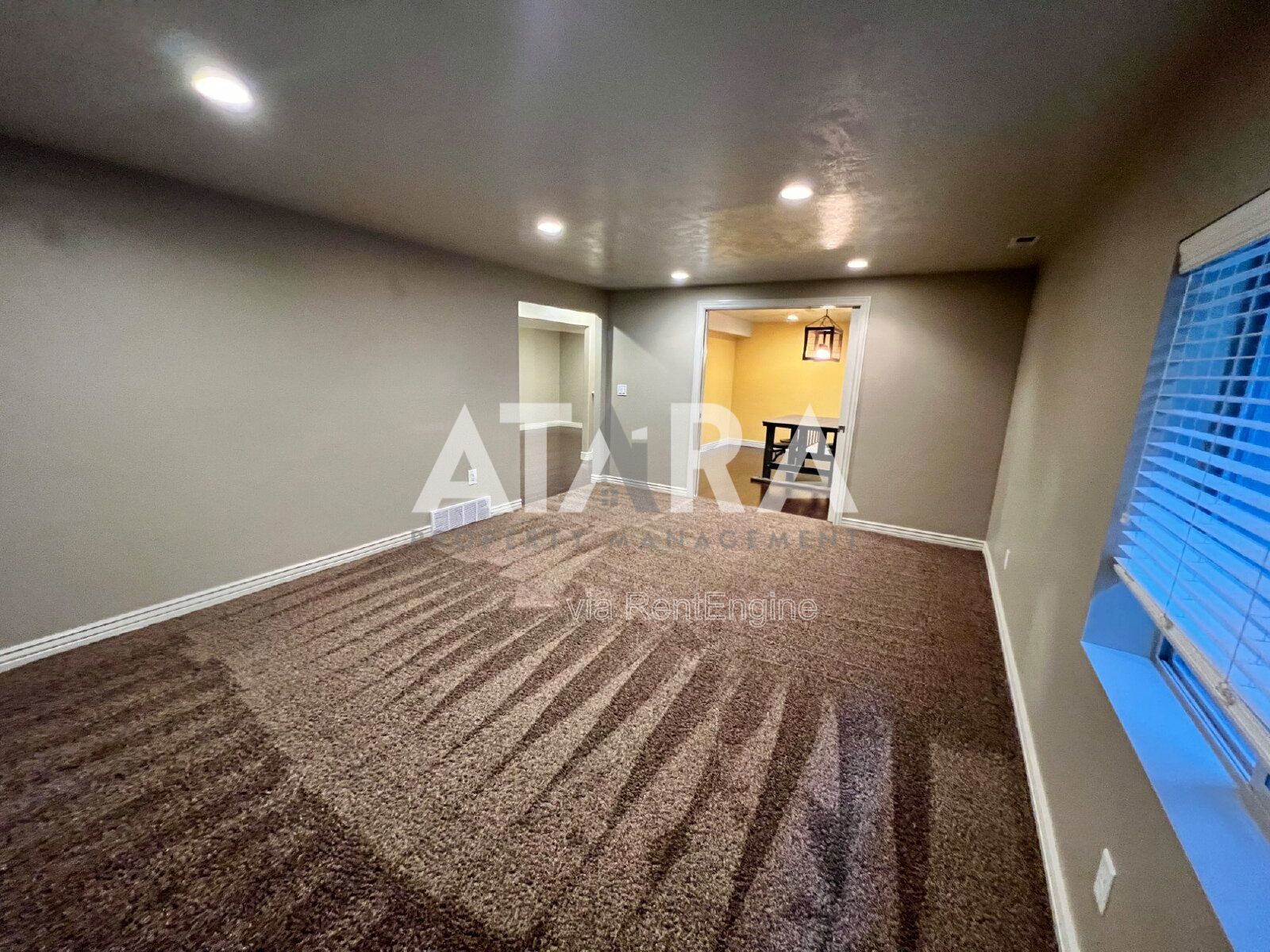 Spacious 5 Bedroom Home in West Daybreak property image