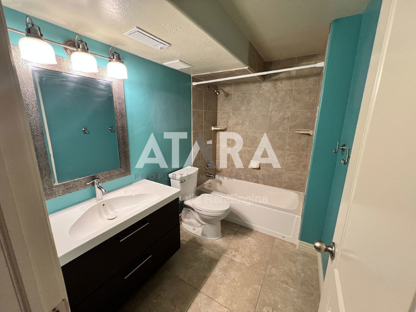 Spacious 5 Bedroom Home in West Daybreak property image