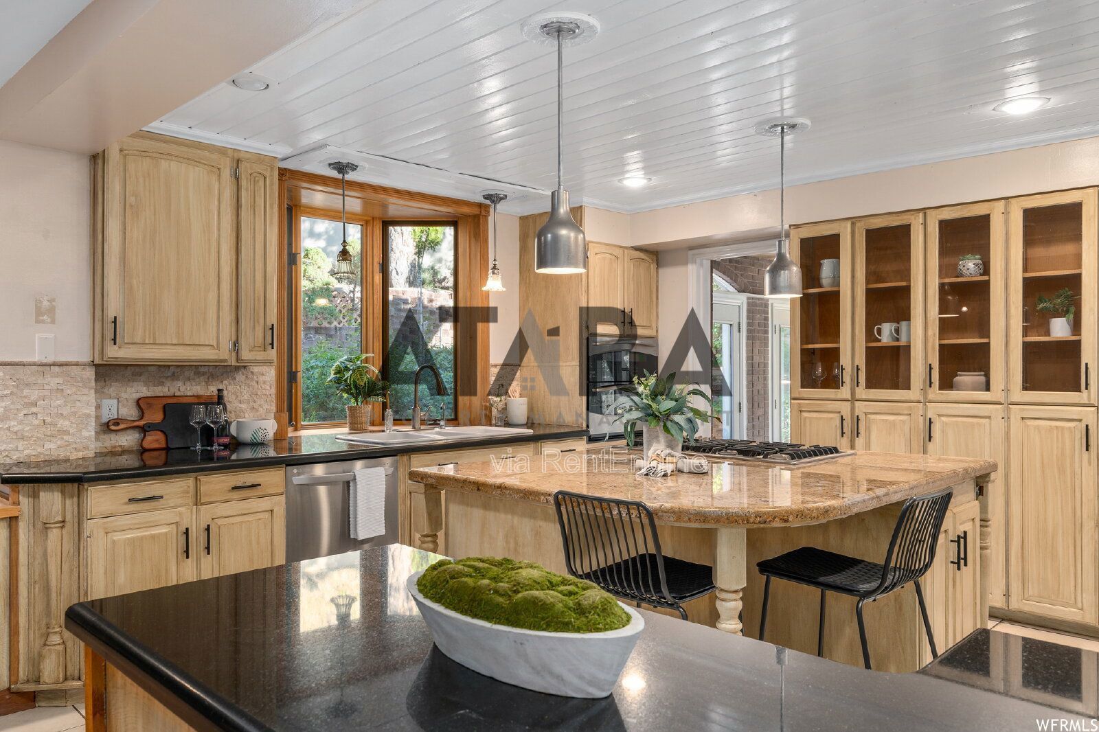 Spacious 4-Bedroom, 6-Bath Home in Beautiful Federal Heights property image