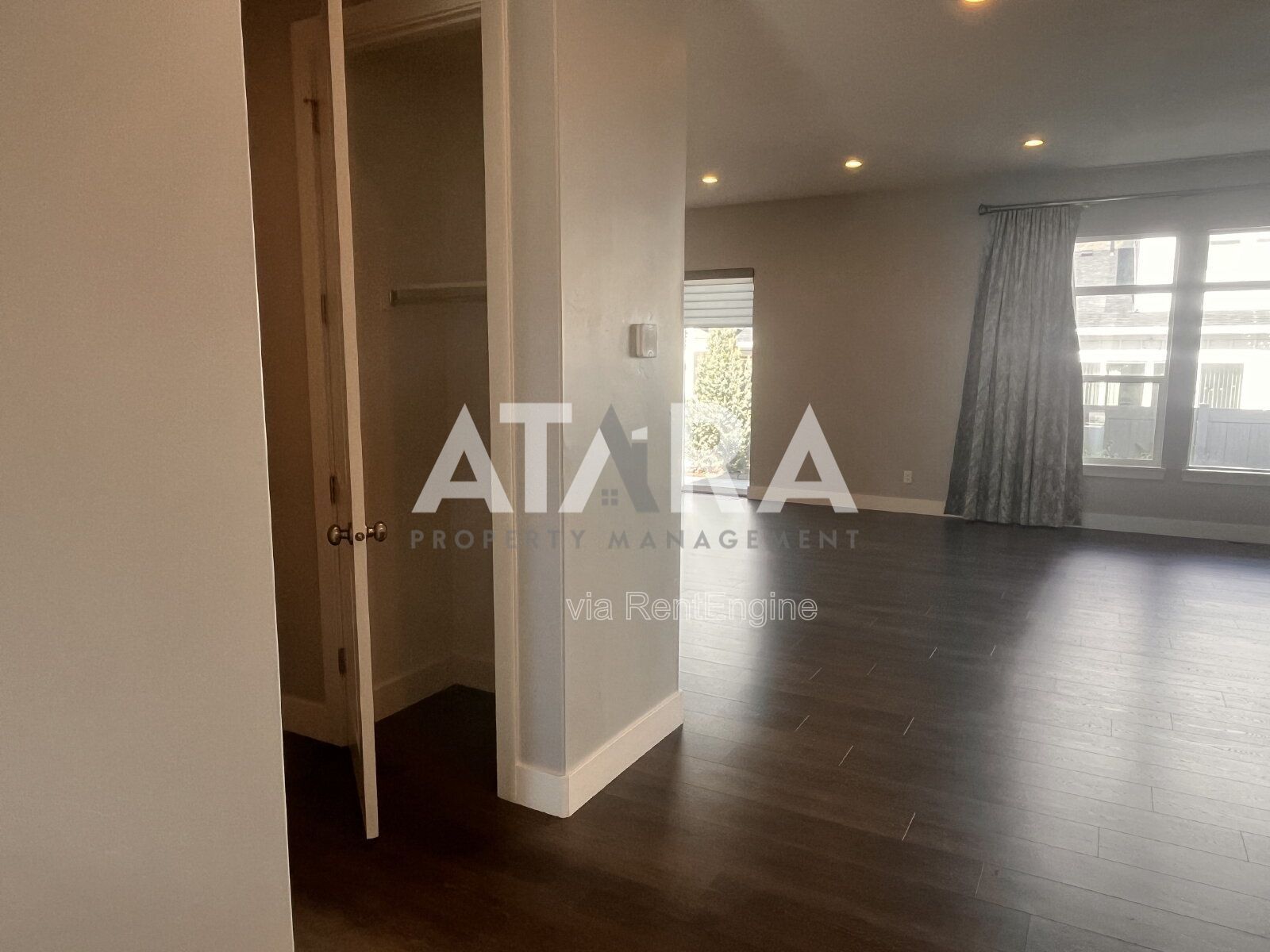 Spacious 5-Bedroom Retreat in Cottonwood Heights property image