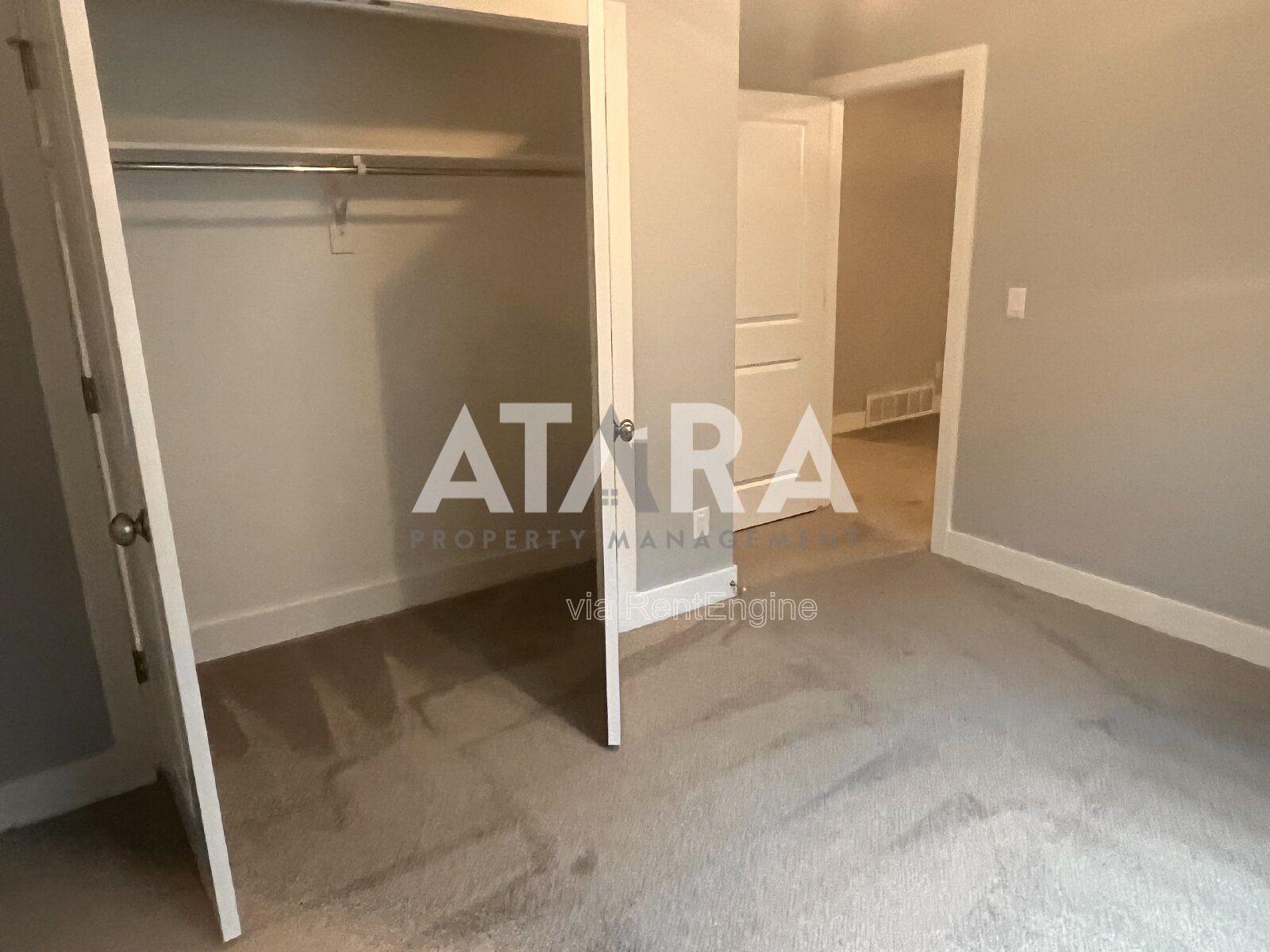 Spacious 5-Bedroom Retreat in Cottonwood Heights property image