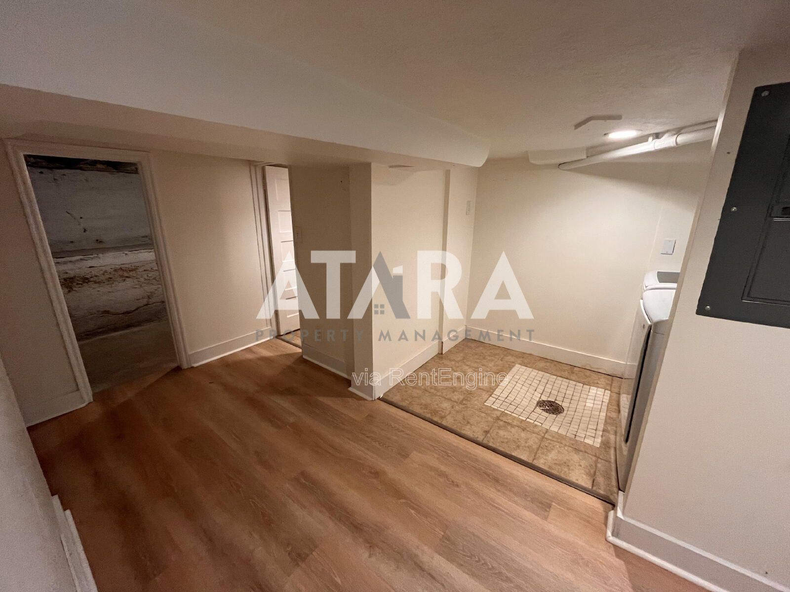 Spacious 5-Bed Duplex in Millcreek property image