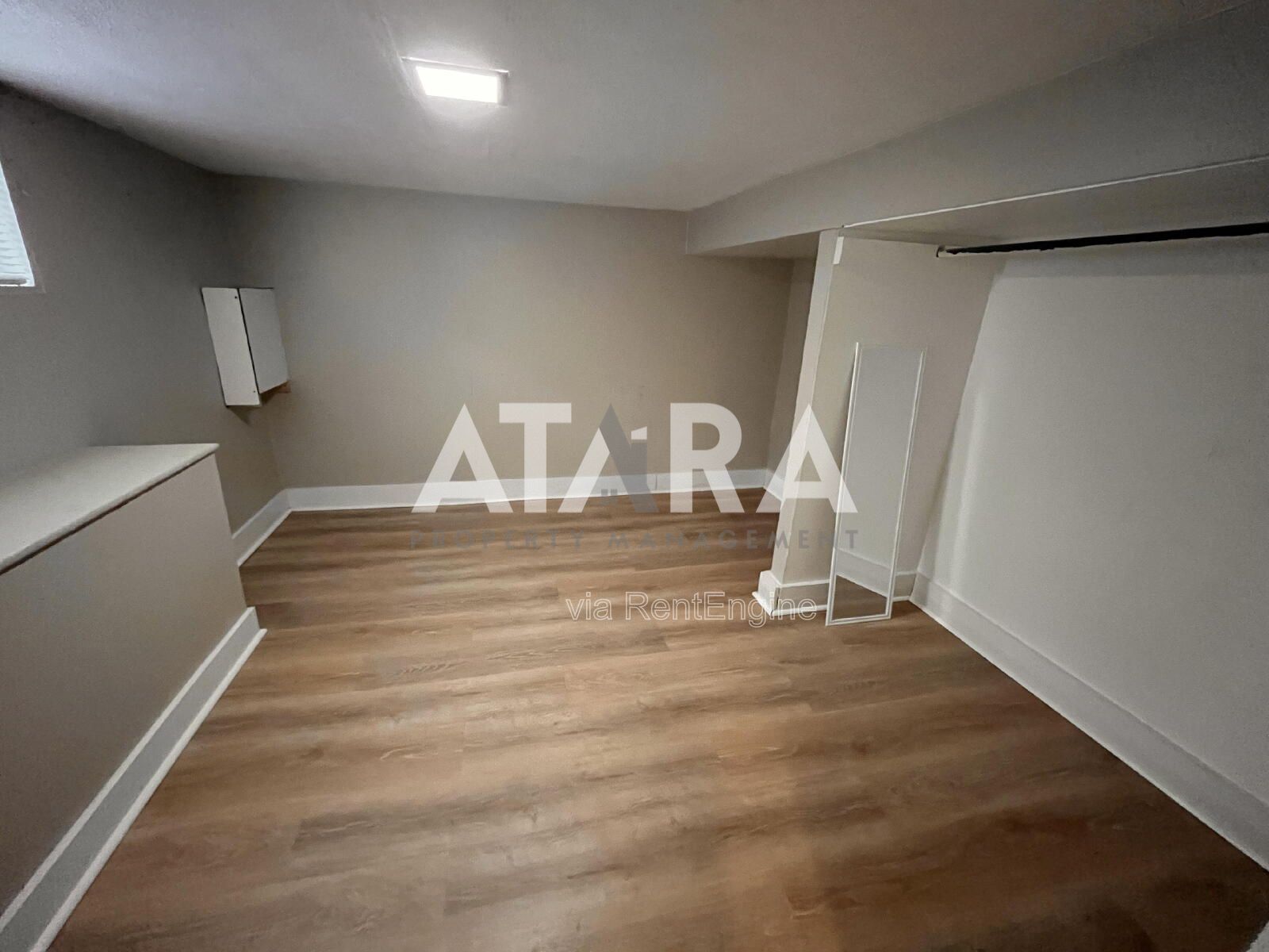Spacious 5-Bed Duplex in Millcreek property image