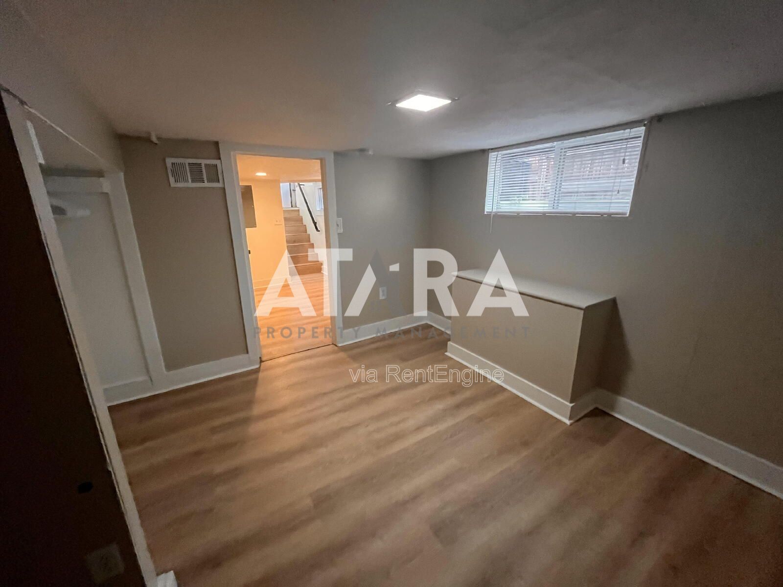Spacious 5-Bed Duplex in Millcreek property image