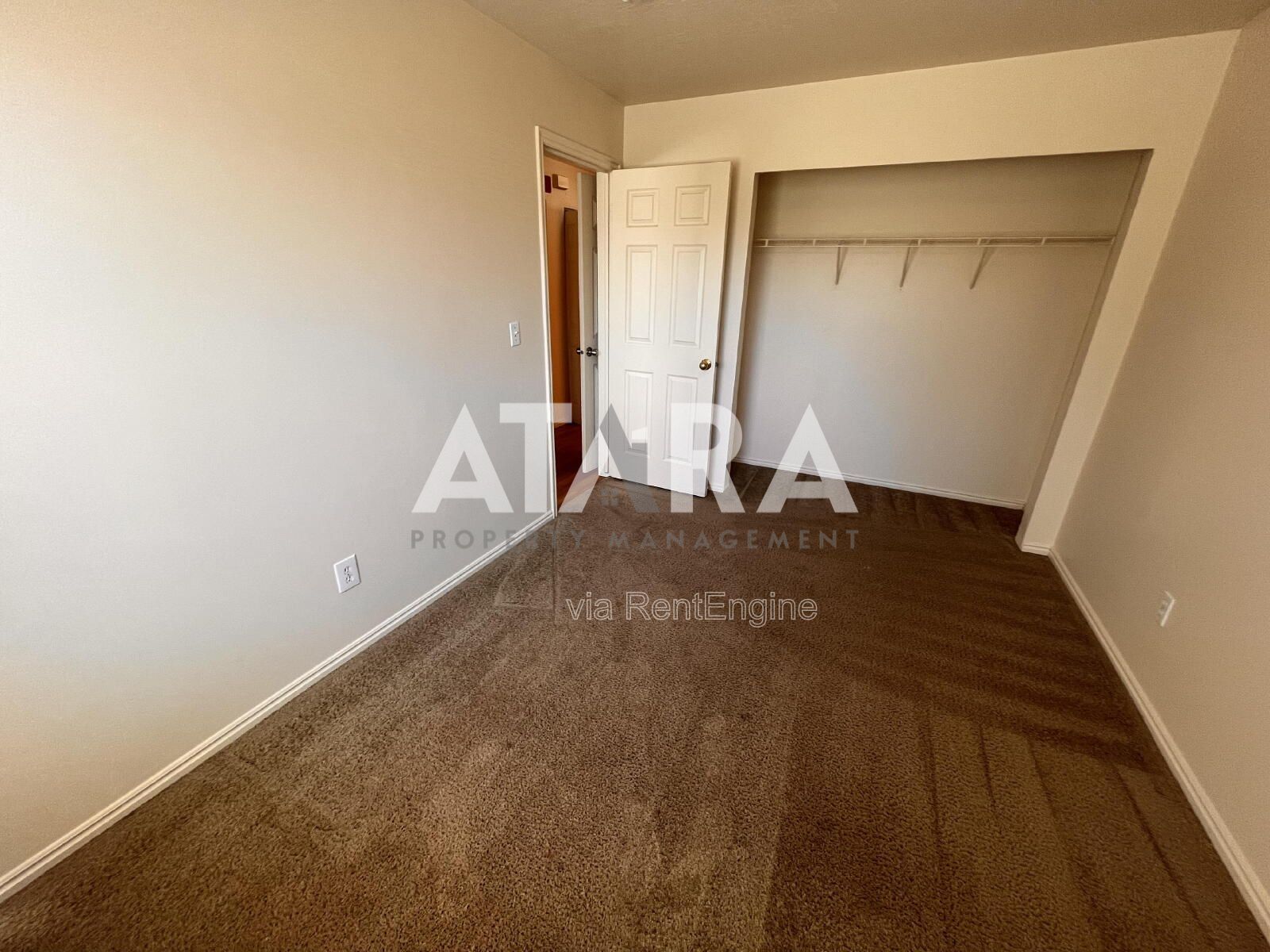 Charming 2-Bedroom Haven in Kearns – Perfect Location with Comfort & Style!