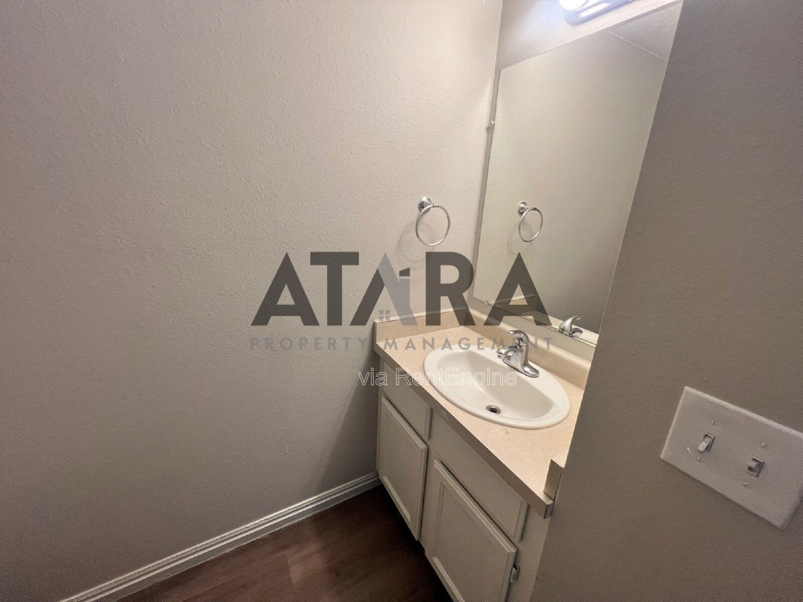 Comfort for You & Your Pet - 3 Bed NSL #13 property image