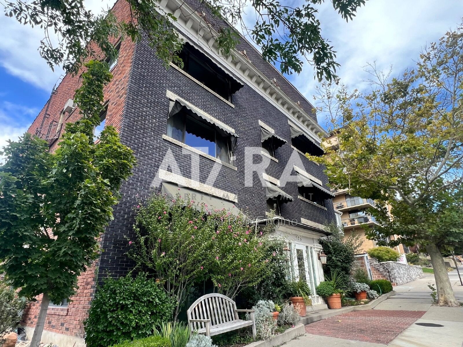 Charming 1-bedroom, 1-bathroom in the historic Oxford Manor building offers stylish urban living in the heart of Salt Lake City's desirable Greater Avenues neighborhood property image