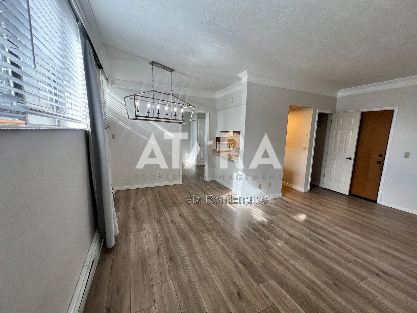 Charming 1-bedroom, 1-bathroom in the historic Oxford Manor building offers stylish urban living in the heart of Salt Lake City's desirable Greater Avenues neighborhood property image