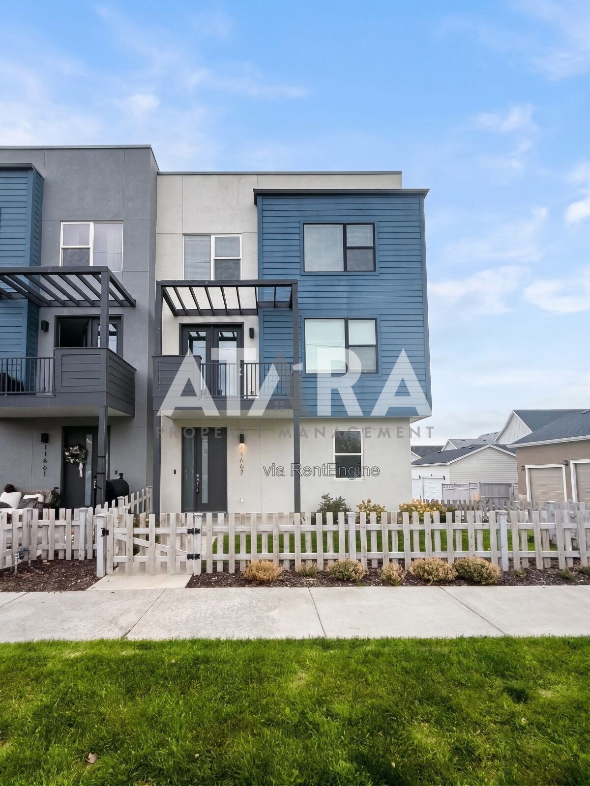 Stunning 3-Bed Townhouse in Desirable South Jordan (Daybreak Area) property image