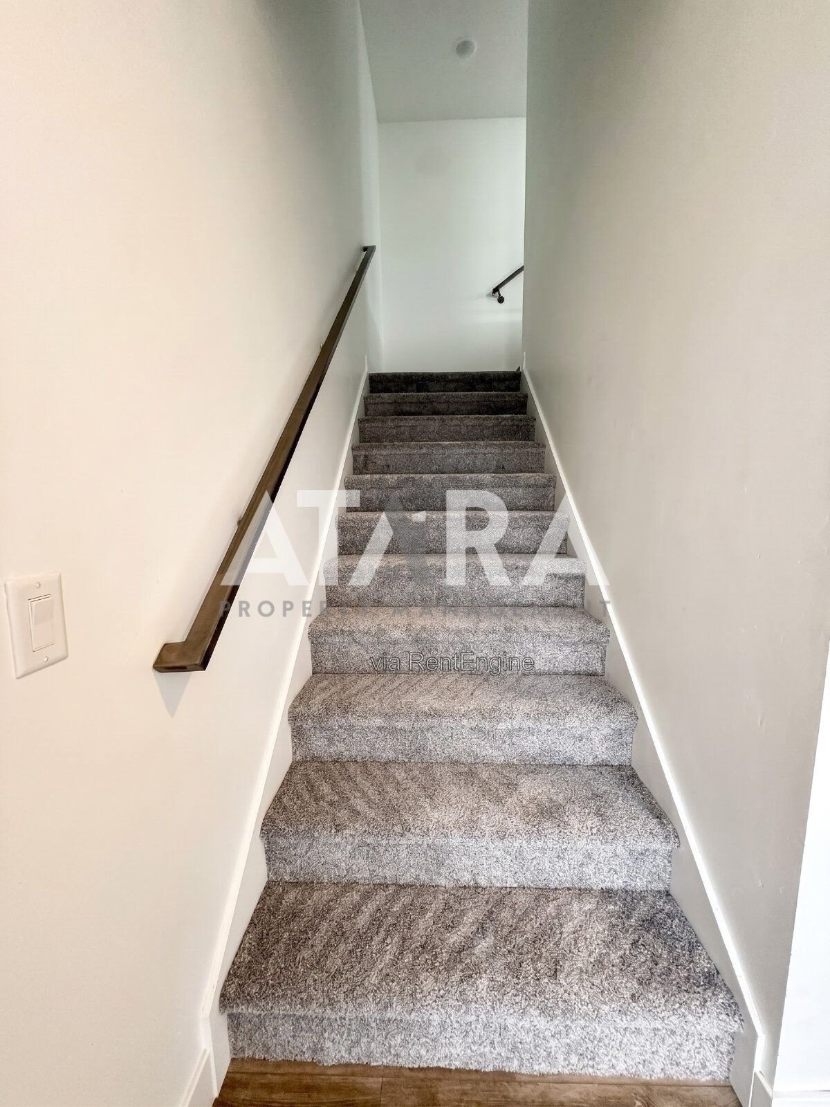 Stunning 3-Bed Townhouse in Desirable South Jordan (Daybreak Area) property image