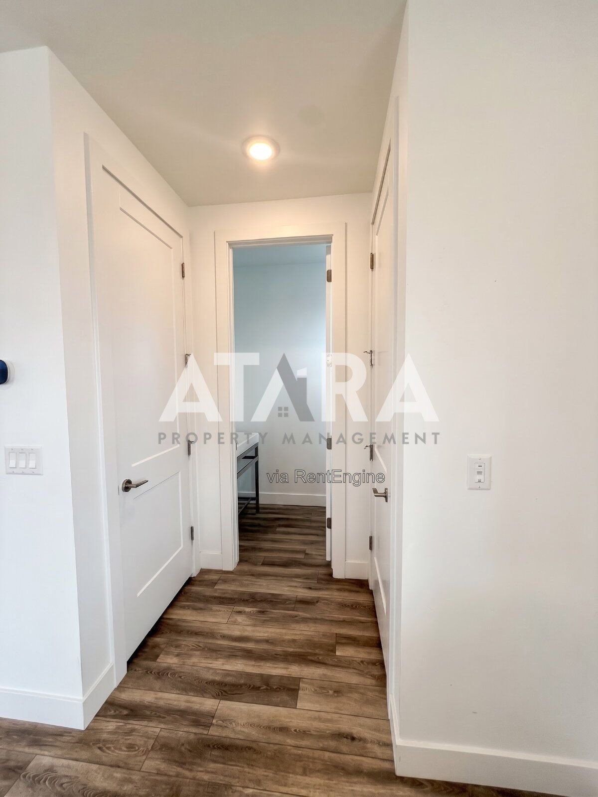 Stunning 3-Bed Townhouse in Desirable South Jordan (Daybreak Area) property image