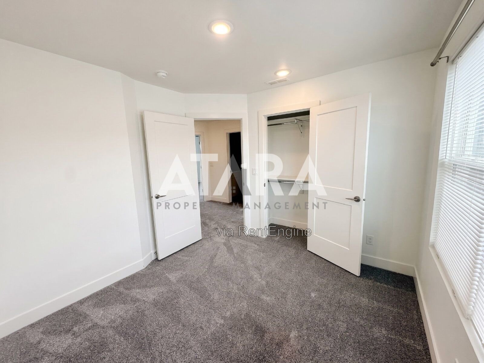 Stunning 3-Bed Townhouse in Desirable South Jordan (Daybreak Area) property image
